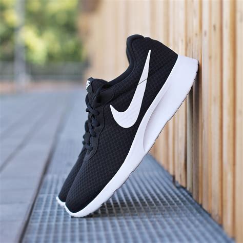 nike turnschuhe herren deichmann|SNIPES Shoes, Streetwear, Sportswear, Designer Clothes.